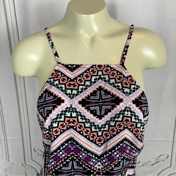 Express NEW Crop Top Halter Colorful Print Back Tie Back Open Back Sz Medium - Picture 2 of 4